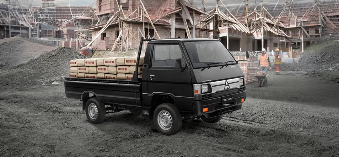 Tangguh di Tanjakan, Efisien untuk Usaha: Mengulas Torsi dan Daya  Angkut Mitsubishi Colt L300